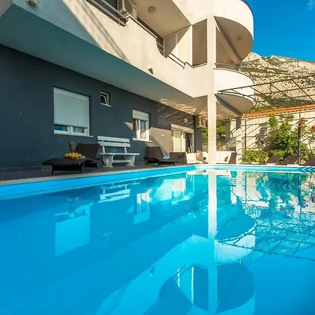 Collis - #73651 Feriehus Makarska
